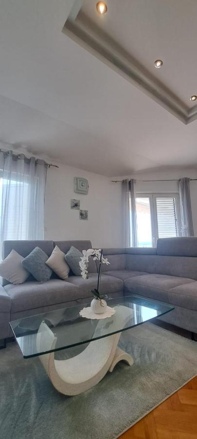 Apartment Mimi Makarska
