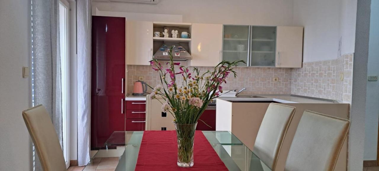 Mimi Apartment Makarska